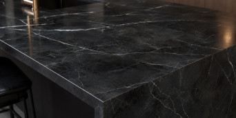 DIAMOND / Calacatta Black